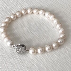 I AM LOVED Freshwater Cultured Pearl Bracelet with Round Charm Sterling Silver